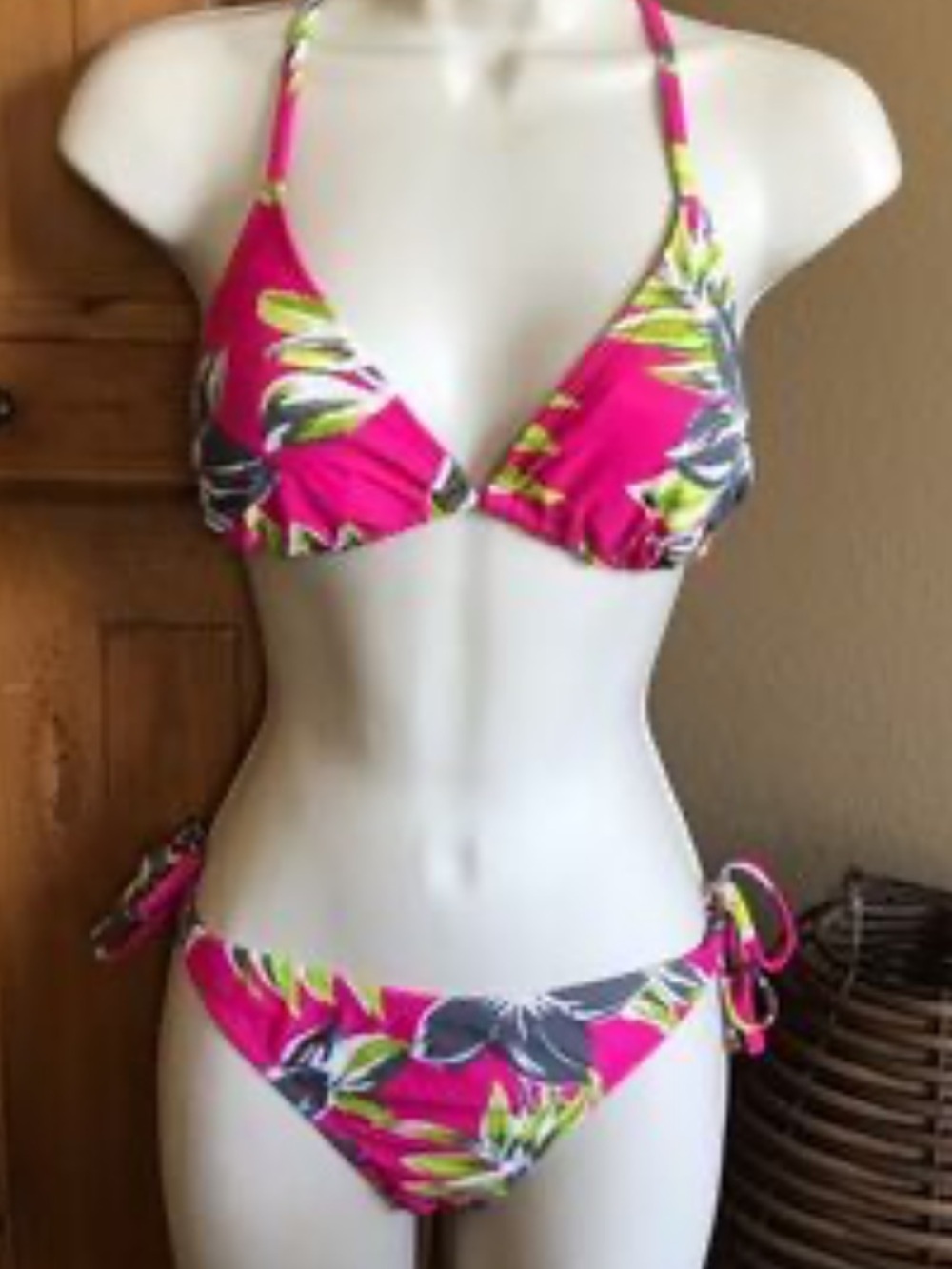 Xhilaration Hot Pink Floral Two-Piece Bikini Top Sz Large Bottom XL